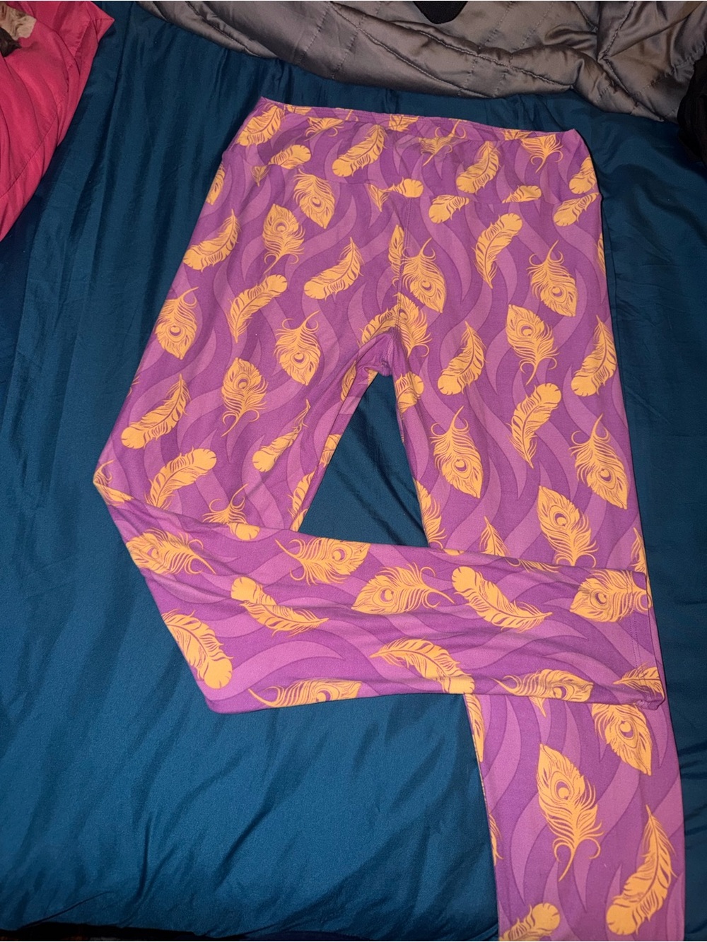 LuLaRoe Purple Leggings with Yellow Feather Print